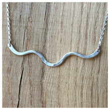 Load image into Gallery viewer, Wave Necklace